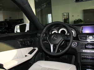 2015E 320L 4MATIC п؅^