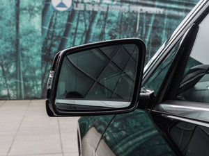 2015E 320L 4MATIC A ^