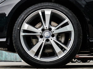 2015E 320L 4MATIC A ^