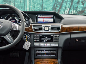 2015E 320L 4MATIC A п؅^