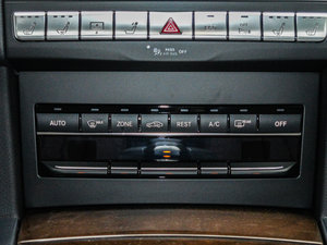 2015E 320L 4MATIC A п؅^