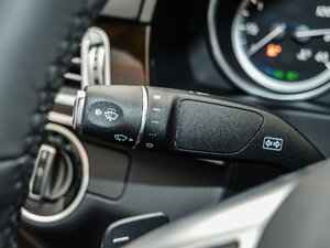 2015E 320L 4MATIC A п؅^