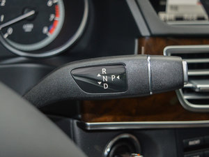 2015E 320L 4MATIC A п؅^