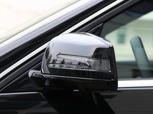 2015E 320L 4MATIC A ^