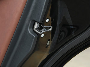 2015E 320L 4MATIC A g