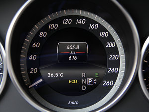 2015E 320L 4MATIC A п؅^