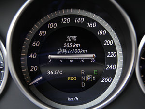 2015E 320L 4MATIC A п؅^