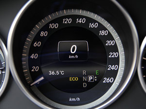 2015E 320L 4MATIC A п؅^