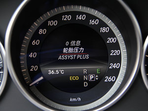 2015E 320L 4MATIC A п؅^