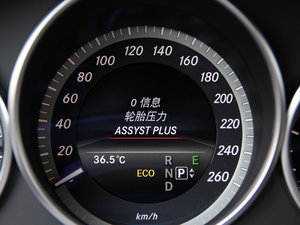 2015E 320L 4MATIC A п؅^