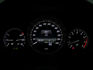 2015E 320L 4MATIC A п؅^