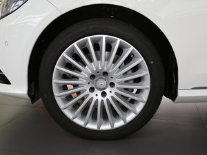 2015款改款 E 200L 轮圈