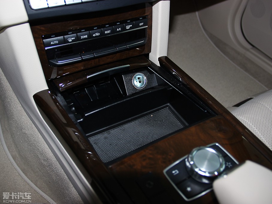 2015YEԴ E 400L Hybrid