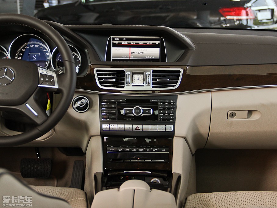 2015YEԴ E 400L Hybrid