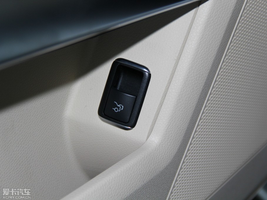 2015YGLK O° GLK 300 4MATIC r