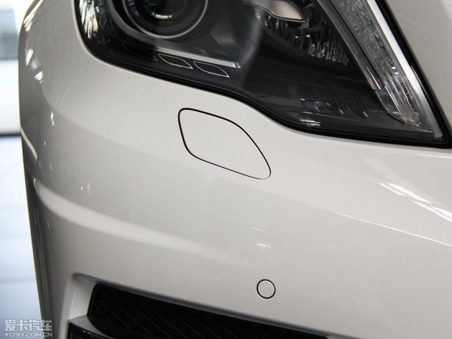 2015YGLK O° GLK 300 4MATIC r