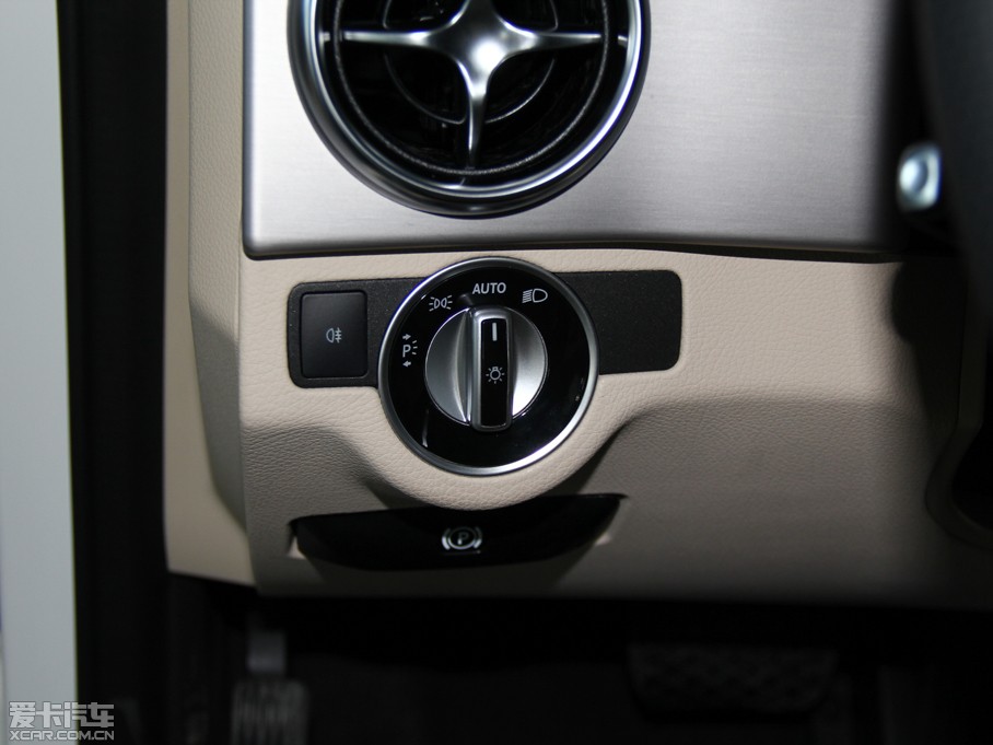 2015YGLK O° GLK 300 4MATIC r(sh)