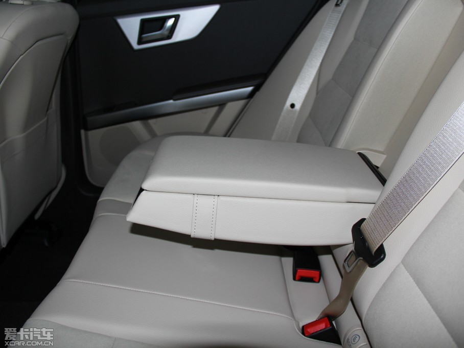 2015YGLK O° GLK 300 4MATIC r