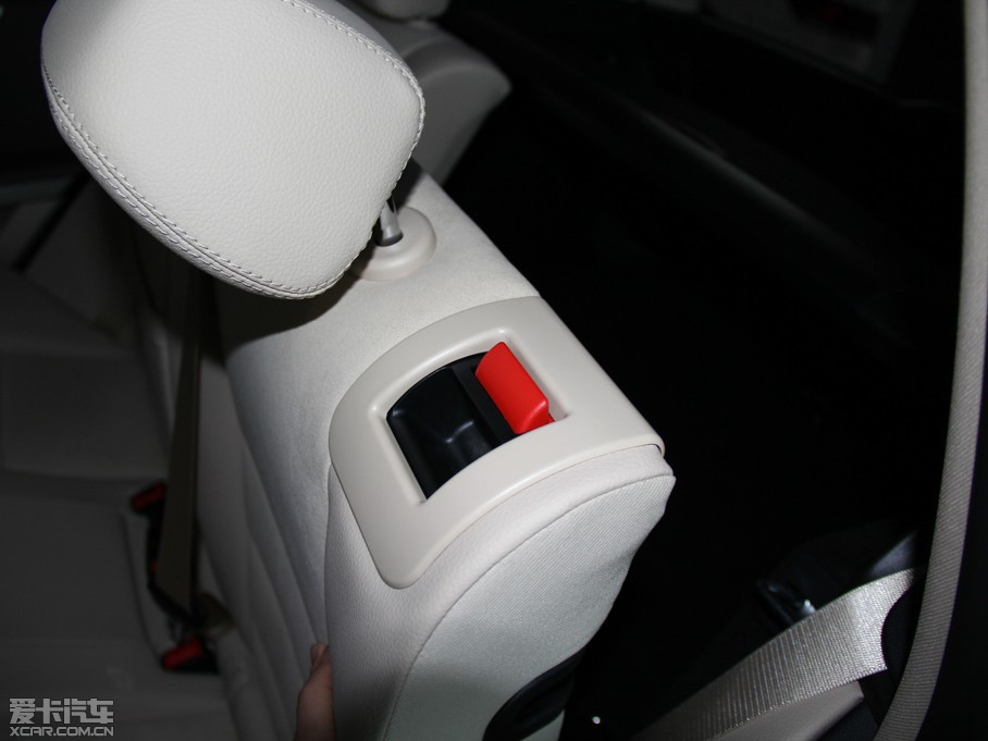 2015YGLK O° GLK 300 4MATIC r