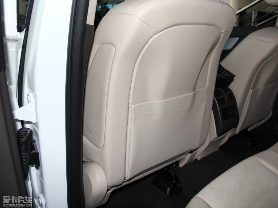 2015YGLK O° GLK 300 4MATIC r