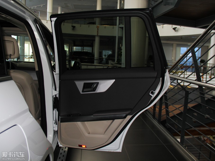 2015YGLK O° GLK 300 4MATIC r