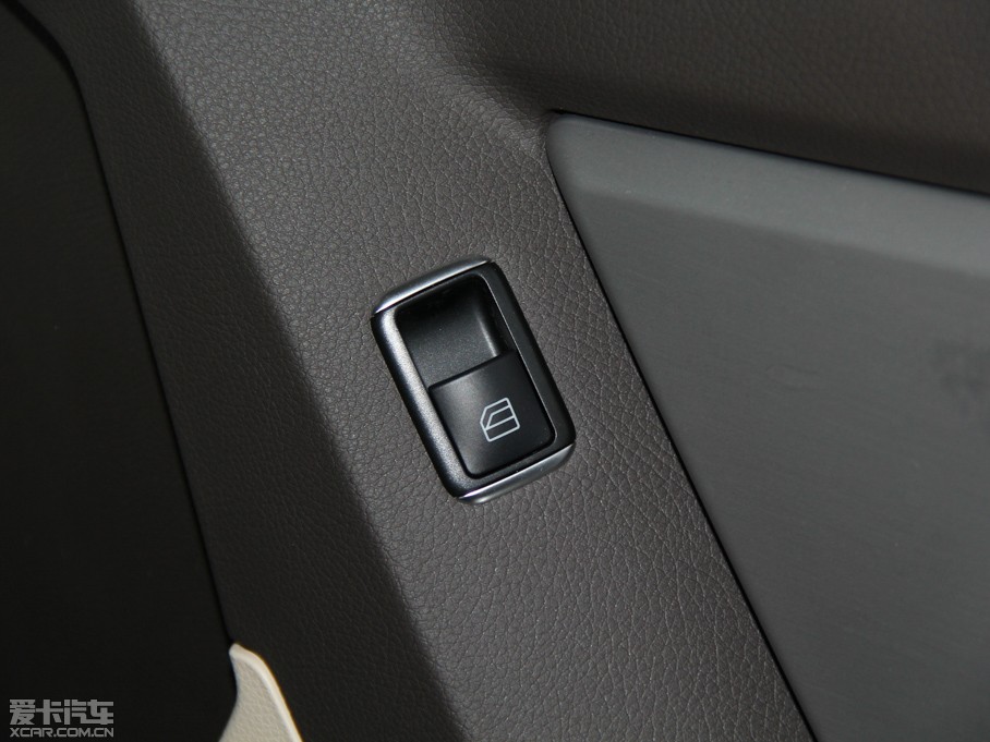 2015YGLK O° GLK 300 4MATIC r