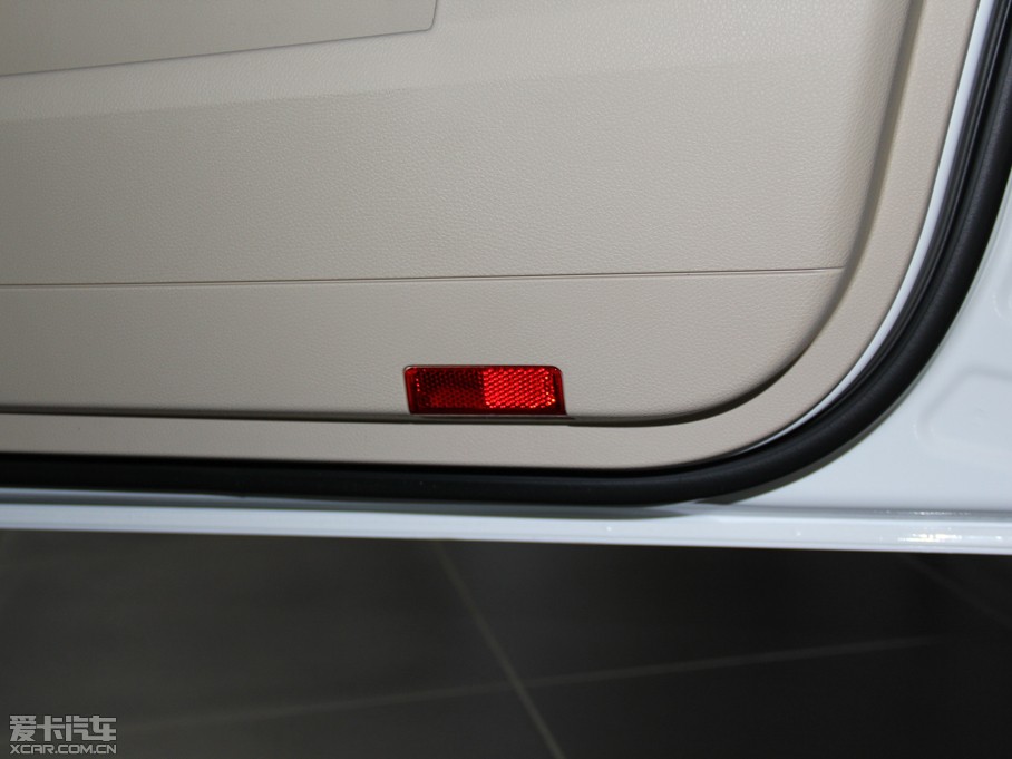 2015YGLK O° GLK 300 4MATIC r