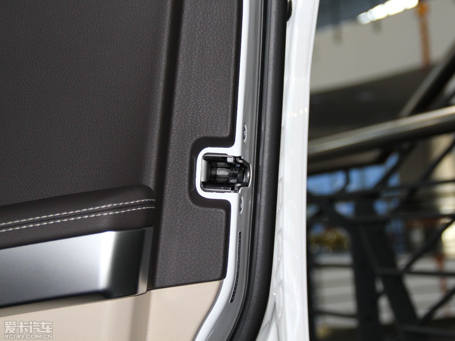 2015YGLK O° GLK 300 4MATIC r