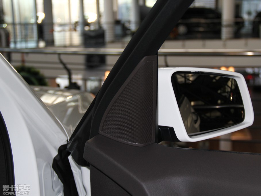 2015YGLK O° GLK 300 4MATIC r