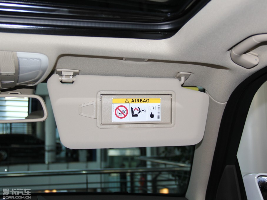 2015YGLK O° GLK 300 4MATIC r