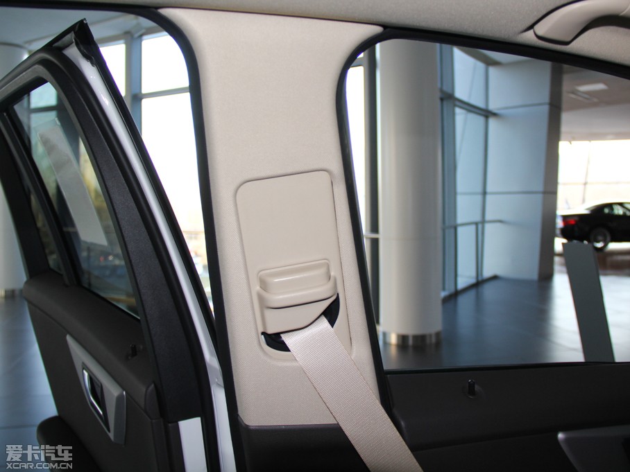 2015��YGLK �O�°� GLK 300 4MATIC �r����