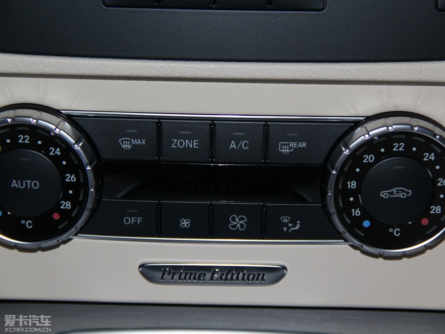 2015YGLK O° GLK 300 4MATIC r