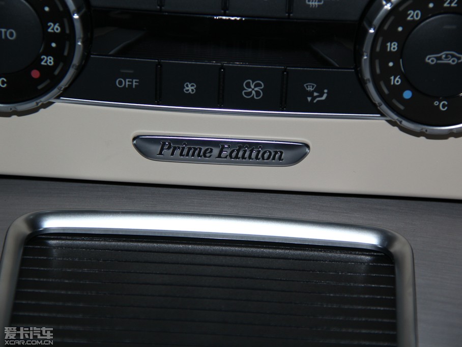 2015YGLK O° GLK 300 4MATIC r(sh)