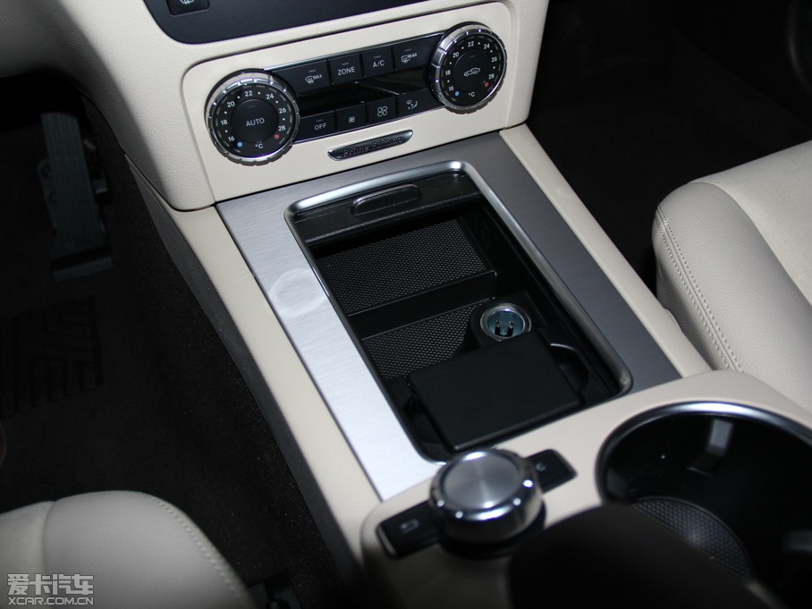 2015YGLK O° GLK 300 4MATIC r