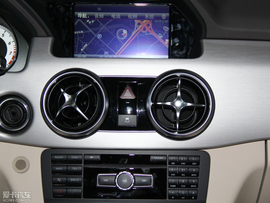 2015YGLK O° GLK 300 4MATIC r