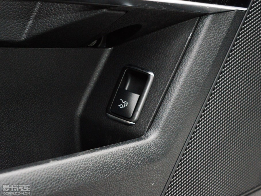 2015YGLK O° GLK 300 4MATIC r