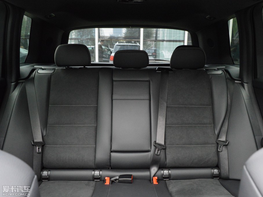 2015YGLK O° GLK 300 4MATIC r(sh)