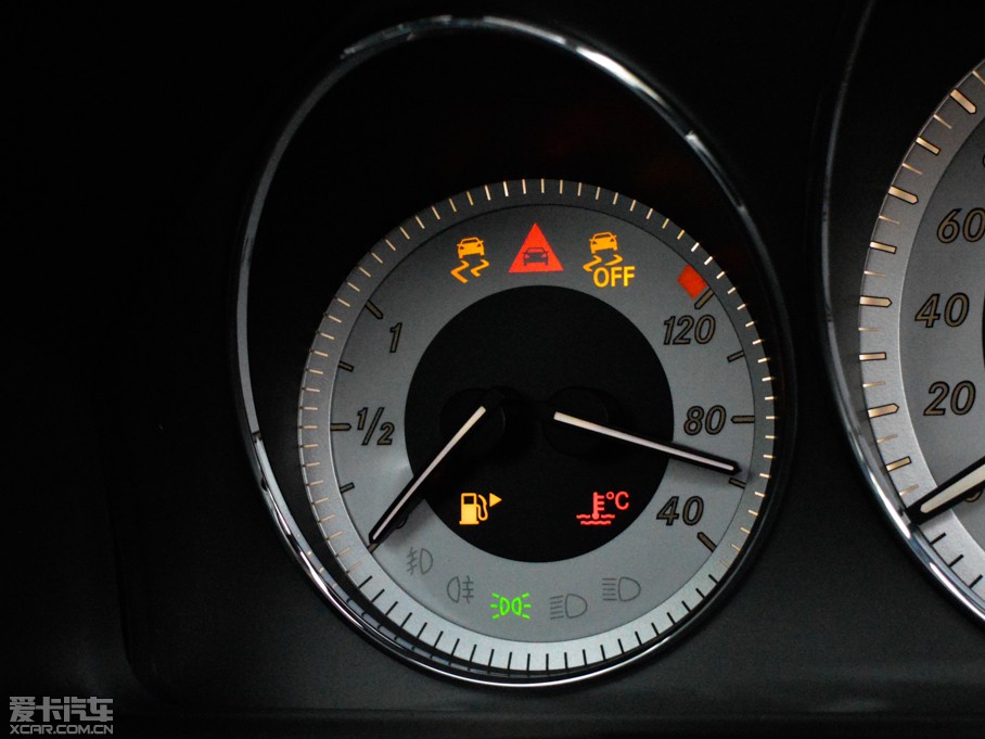 2015YGLK O° GLK 300 4MATIC r