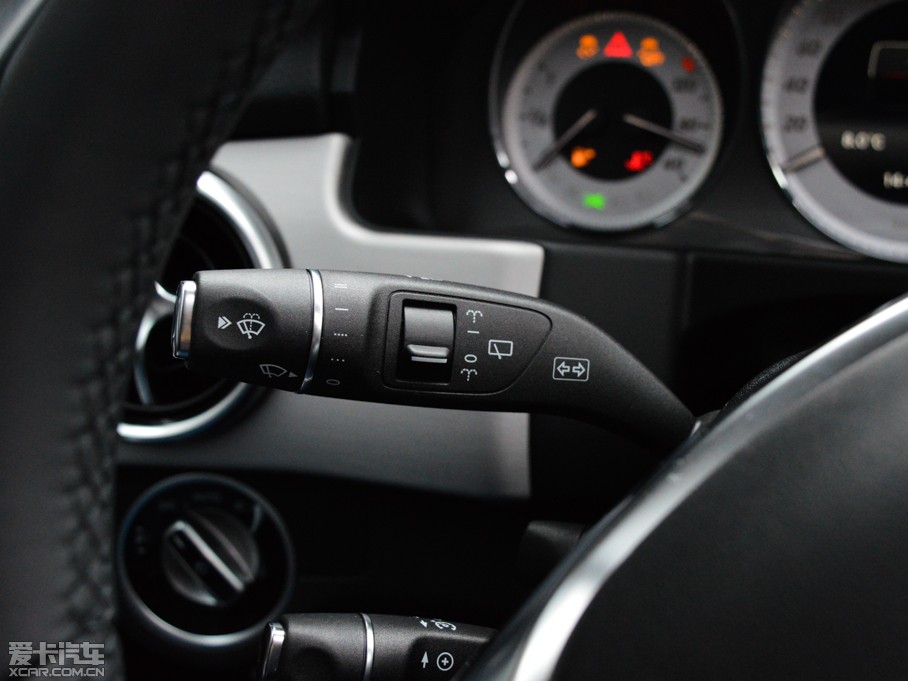 2015YGLK O° GLK 300 4MATIC r