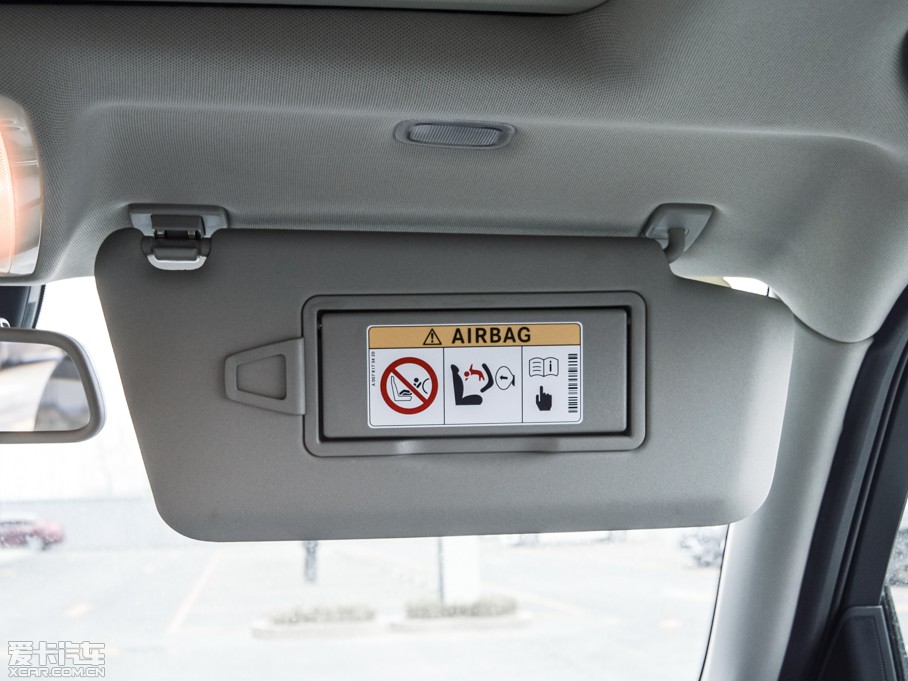 2015YGLK O° GLK 260 4MATIC Ӹ