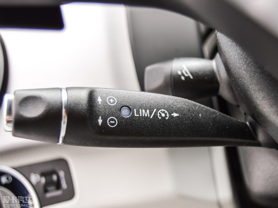 2015YGLK O° GLK 260 4MATIC Ӹ