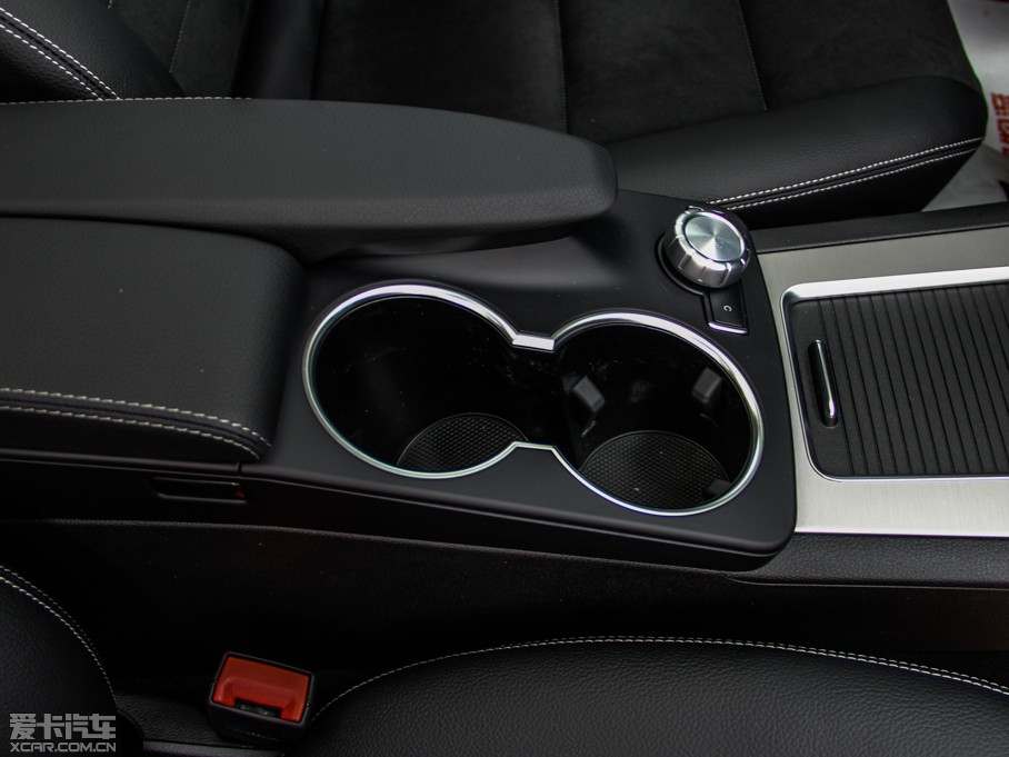 2015YGLK O° GLK 260 4MATIC r