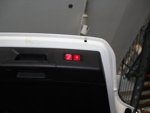 2015O° GLK 300 4MATIC r g