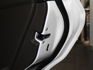 2015O° GLK 300 4MATIC r g