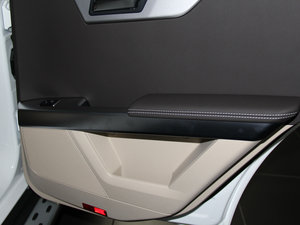 2015O° GLK 300 4MATIC r g