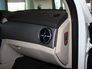 2015O° GLK 300 4MATIC r g