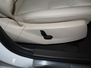 2015O° GLK 300 4MATIC r g