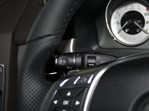 2015O° GLK 300 4MATIC r п؅^