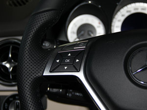 2015O° GLK 300 4MATIC r(sh) п؅^(q)