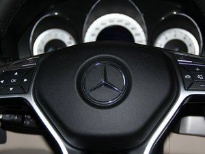 2015O° GLK 300 4MATIC r(sh) п؅^(q)